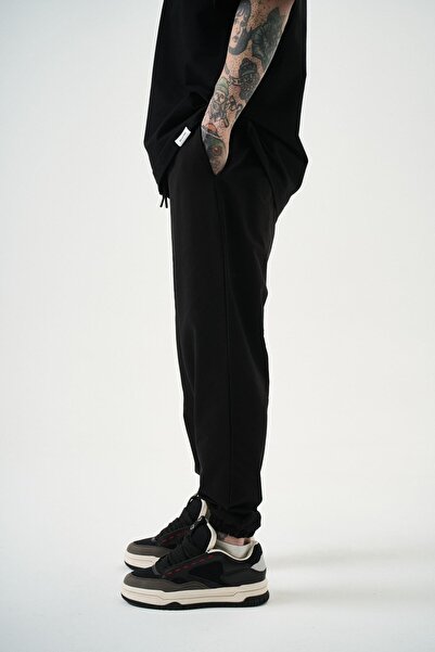 Respire Men's Basic Jogger Sweatpants Black