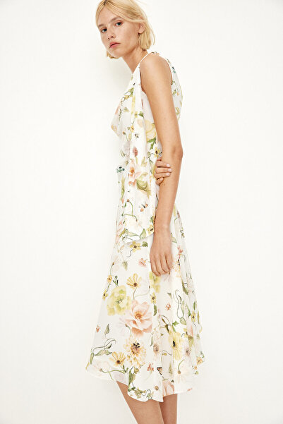 H&M Degaje Yaka Elbise