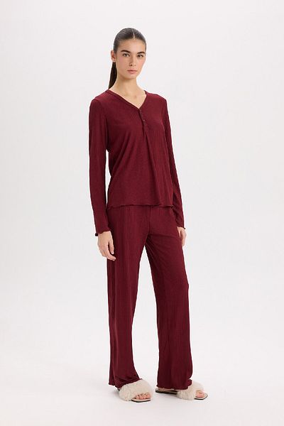 DeFacto Set pijama Fall In Love, cu decolteu în V, cu mânecă lungă, cu nasturi, cu talie elastică, cu picioare largi