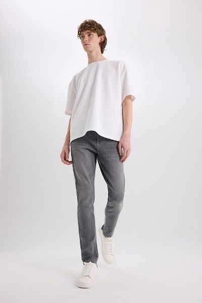 DeFacto Carlo Skinny Fit Extra Narrow Fit Regular Waist Extra Narrow Leg Jean Pants E2740Ax25Sp