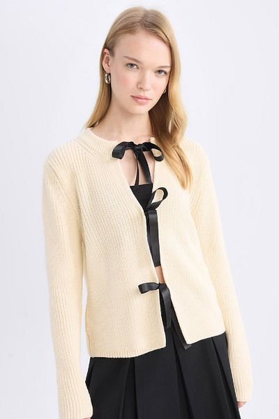DeFacto Regular Fit Crew Neck Tie-Up Knitwear Cardigan E2271Ax24Cw