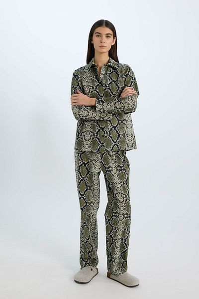 DeFacto Pyjama-Set aus Popeline mit Schlangenmuster – dehnbar, langärmlig, lange Unterseite E3849AX24