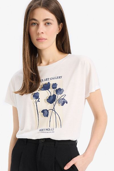 DeFacto Kurzarm-T-Shirt mit Rundhalsausschnitt und Blumenmuster E5138AX25SP