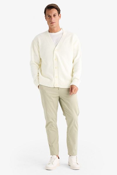 DeFacto Relax Fit V-Neck Buttoned Knitwear Cardigan E5343Ax24Wn