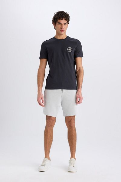 DeFacto 100 % Baumwolle Slim Fit Slim Fit Rundhalsausschnitt bedrucktes Kurzarm-T-Shirt C2079ax25sm