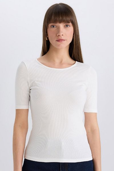 DeFacto Crew Neck Slim Fit Short Sleeve T-Shirt E5776Ax25Sp