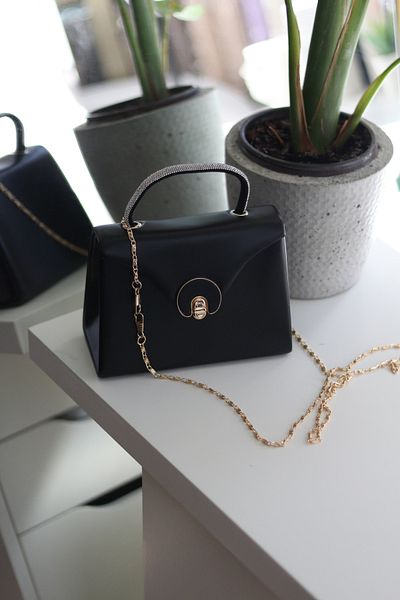 Moom Bag Дамска черна матова овална златна чанта с каменна дръжка