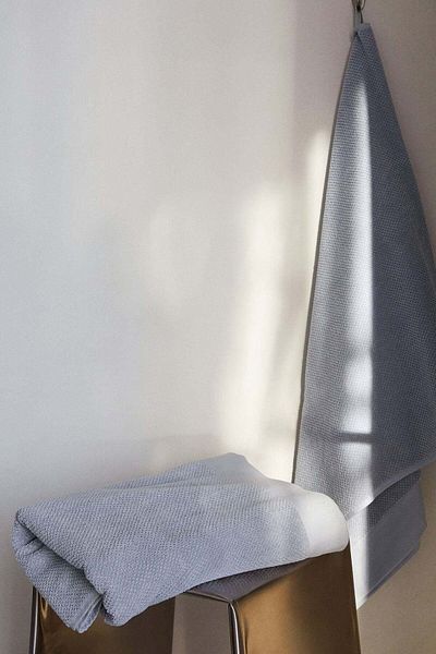 H&M Cotton terry bath sheet