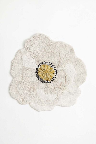 H&M Tufted flower-shaped bath mat