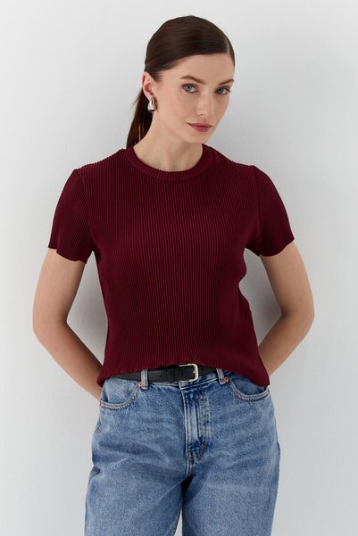 Shopping Shop بلوزة مطوية باللون الأحمر الداكن