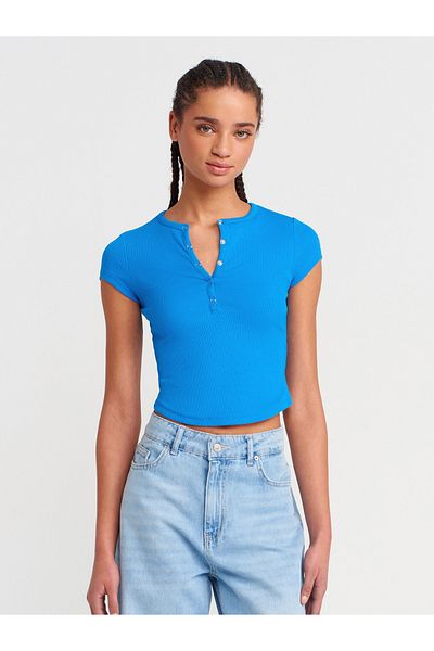 Dilvin 31719 Short Sleeve Top-Sax with Snap Fasteners
