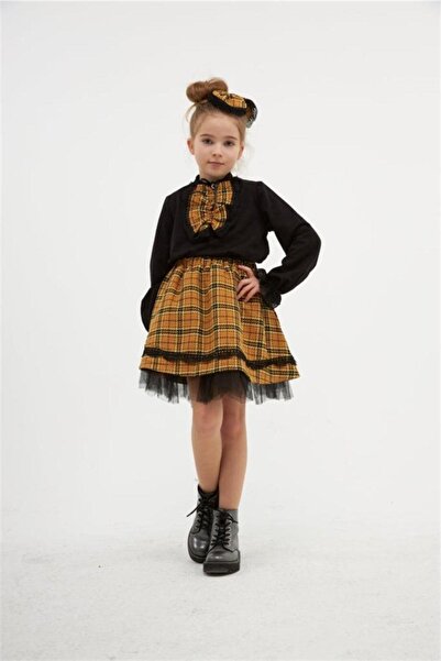 Hilal Akıncı Kids Kız Çocuk Parça Detaylı Siyah Bluz Ekose Desenli Etek Toka ...