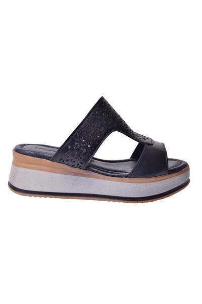 İskarpin Γυναικείες δερμάτινες παντόφλες Femi 1650