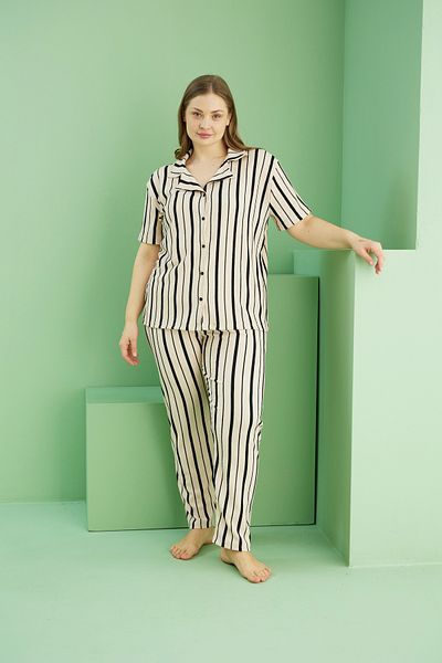 Siyah İnci Black Stripe Patterned Bürümcük Krınkıl Fabric Curve Large Size Oversize Buttoned Pajama Set 25118719