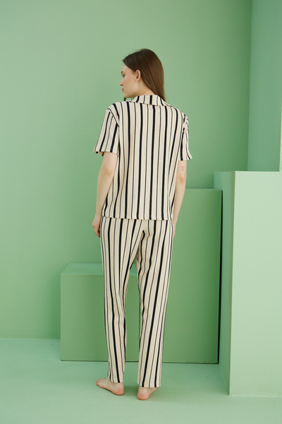 Siyah İnci Ekrü_Black Stripe Patterned Pajama Set: Bürümcük, Krın Valvet Fabric and Buttoned