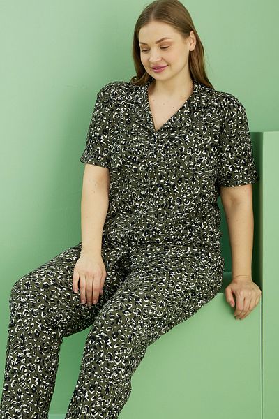Siyah İnci Mustache Patterned Pajama Set Large Size Khaki Buttoned Curly Boy Bastı