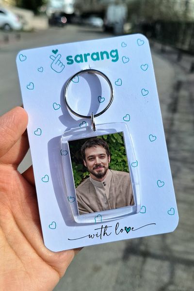 SARANG الإطار المفتوح - سلسلة مفاتيح Cüneyd Efendi Smile