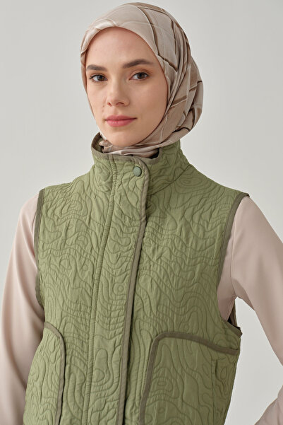 Tuğba Grogren Biyeli Kısa Kapitone Yelek - Mint