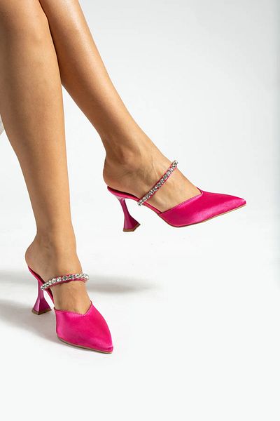 Bayramoğlu Satin Shoes with Stones on the Front (9cm)