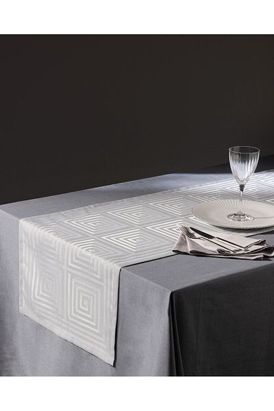 Madame Coco Marne Runner