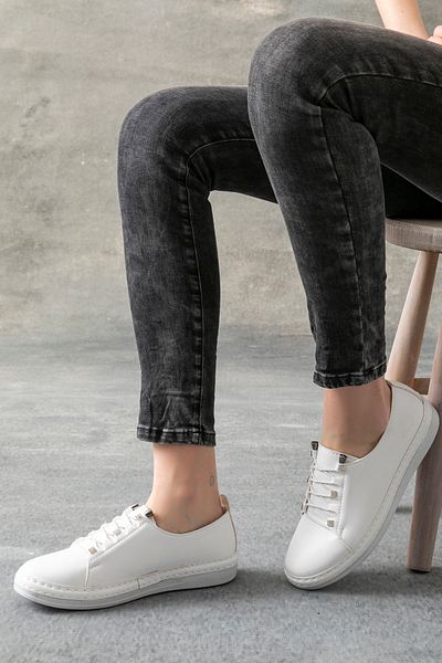 golder Pantofi sport de damă Lucca albi