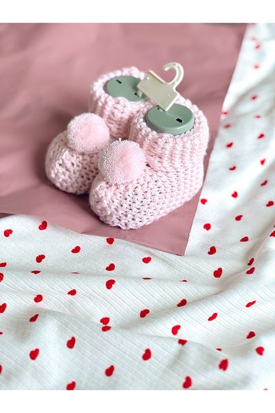 BETSY STUDIO Knitted Baby Booties Newborn Gift Dusty Pink