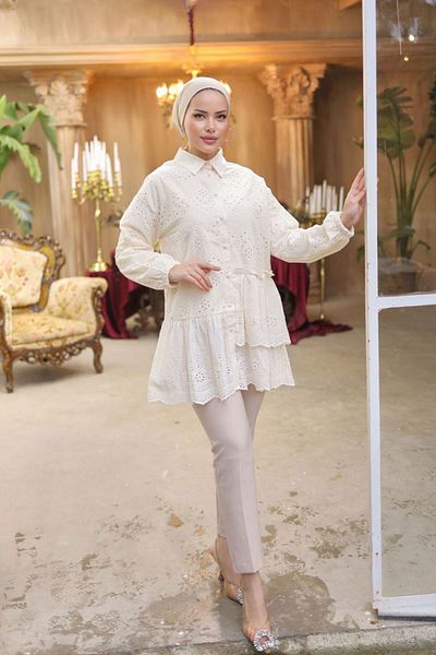 giyze Pearl Button Lace Shirt Cream 1376