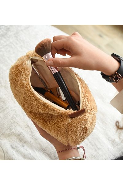 Özgüner Oyuncak Plush Makeup Bag for Women - Soft Texture, Compact and Stylish