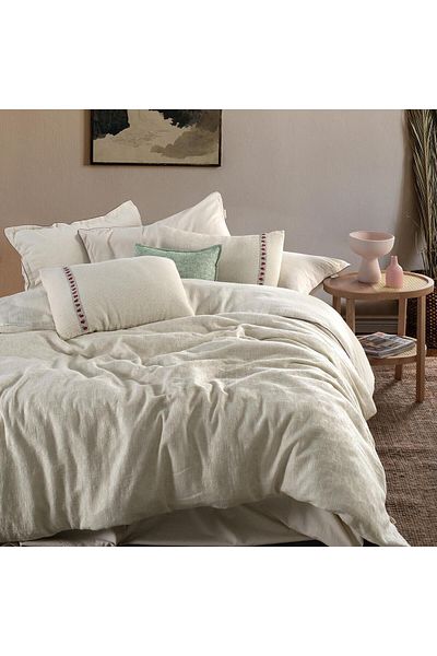 Sarev This Original Title Has Been Changed to More Readable and in Line with Turkish 
 # # #   Headboard 
 Mapping with Pens Game Player Consumer Men Shoes Model Gx9688