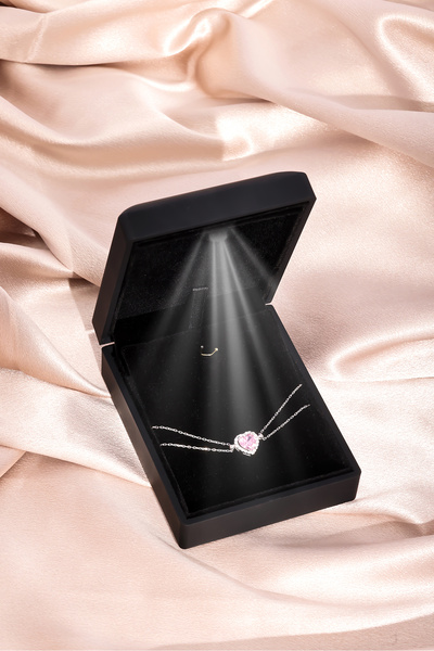 Miavi Silver 925 Ayar Gümüş Işıklı Kutuda Pembe Taşlı Kalp Bileklik