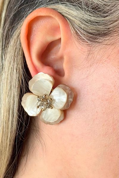 Beca Atelier Beige Flowers Earrings