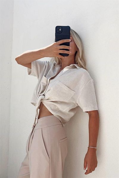 FASHION COCKTAIL Cămașă de vară cu mânecă scurtă, cu buzunar dublu, cu cravată în față