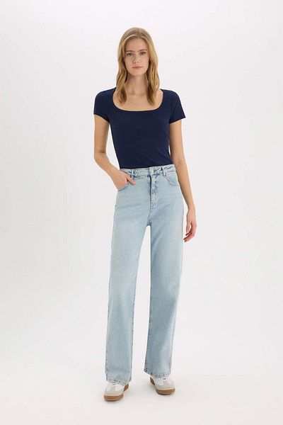 DeFacto Round Neck Slim Fit Camisole T-Shirt - Short Sleeve with Snap E6579Ax25Sp