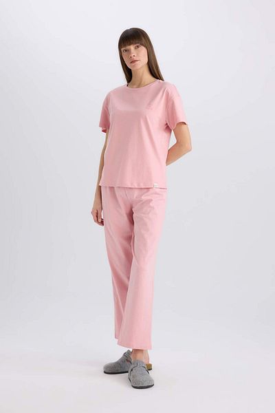 DeFacto Pajama Set for Fall in Love - Crew Neck, Short Sleeve, Top Elastic Waist, Long Bottom E5820Ax25