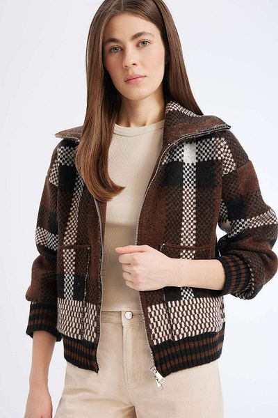 DeFacto Regular Fit Checked Zippered Collar Knitwear Cardigan E7733Ax25Sp