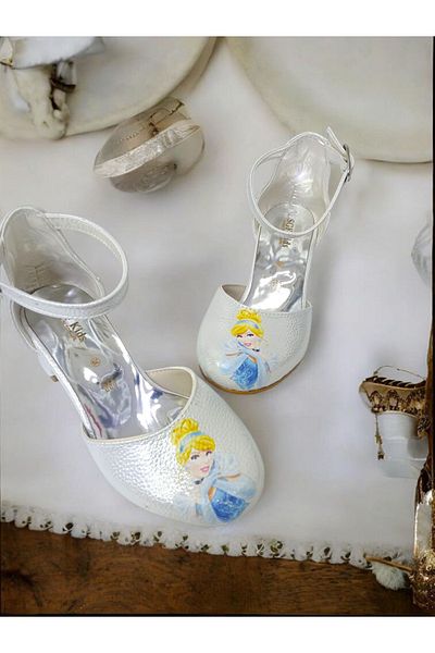 pediashoes Girl's Heeled Princess Shoes
