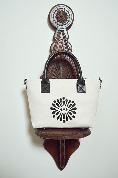 Derimod Kastamonu Stone Print Women's Black Long Strap Patterned Mini Shoulder Bag 25Sbd22516F