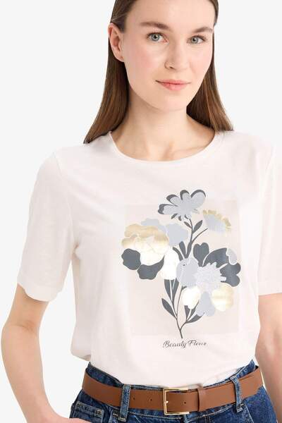 DeFacto Relax Fit Bisiklet Yaka Baskılı Kısa Kollu Tişört C2121AX25SM