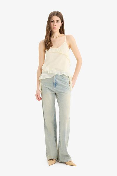 DeFacto Regular Fit Chiffon-Trägerbluse mit V-Ausschnitt E9001AX25SP