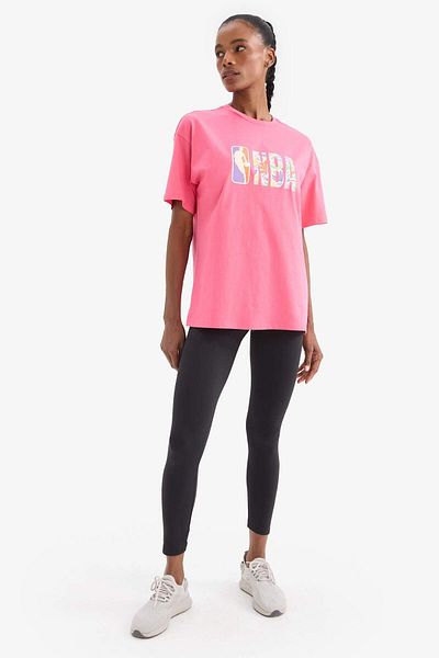 DeFacto Fit Nba Wordmark Oversize Φαρδιά Εφαρμογή Crew λαιμόκοψη κοντομάνικο μπλουζάκι A1711ax25sm