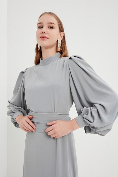 Birgül Bektaş Γκρι φόρεμα Nora