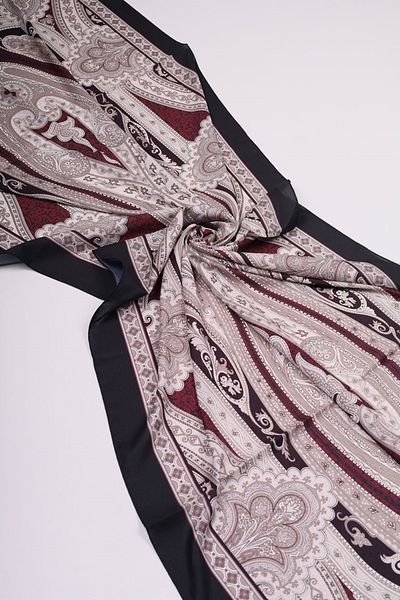 Levidor Patterned Love Shawl - Pattern-04 - Color-05