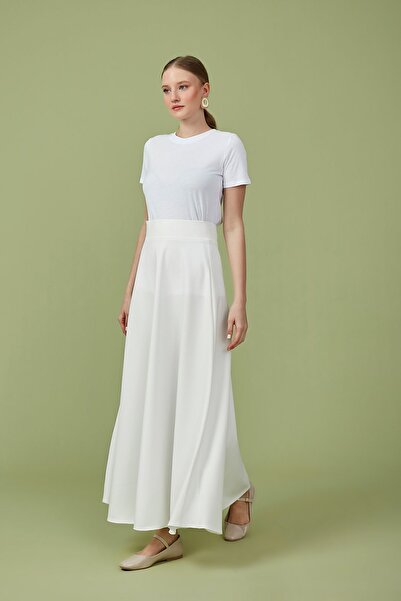 Birgül Bektaş Beyaz Kemerli Krep Etek