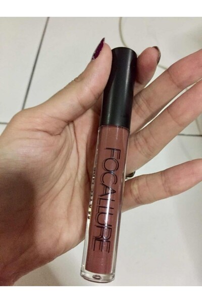 Focallure Matná tekutá rtěnka Focallure Ultra Chic Lips, odstín 04 French Beige