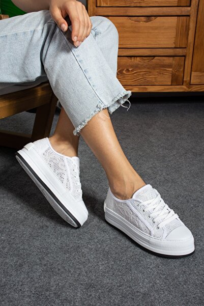 Seniorah Matilda White Lace Women's Sneakers