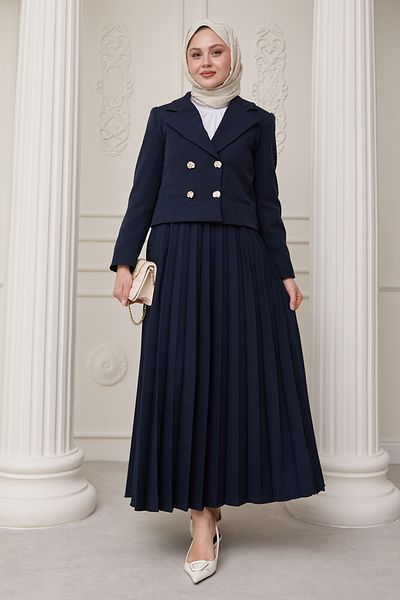 InStyle Costum din două piese cu fustă plisată și jachetă bleumarin