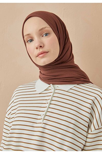 Fresh شال ممشط قرمزي بني