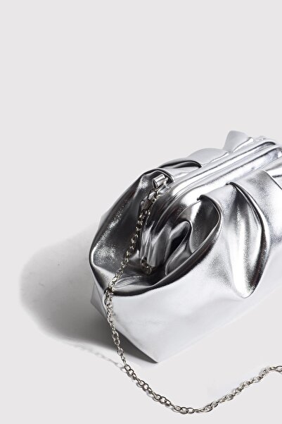 Berlesi Geantă de seară clutch din piele metalică argintie pentru femei