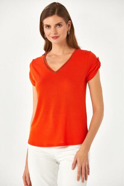 İKİLER V Yaka Sim Şerit Detaylı Kolu Apoletli Bluz 024-1038