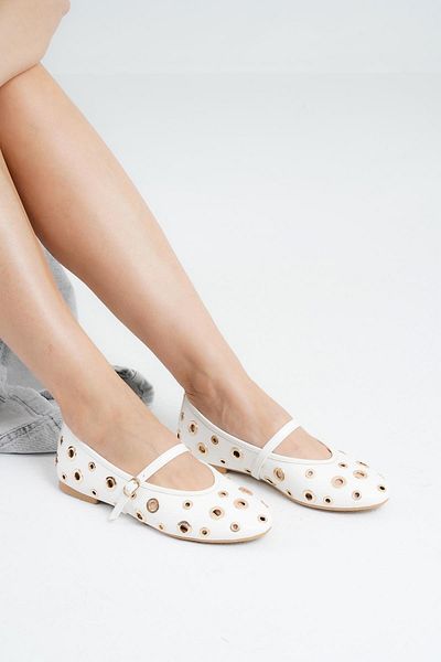 Beyond Women's White Single Strap Troc Low Heeled Daily Ballerinas Byndkp845
